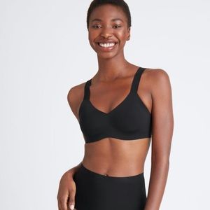 Knix Wireless V Neck Bra
